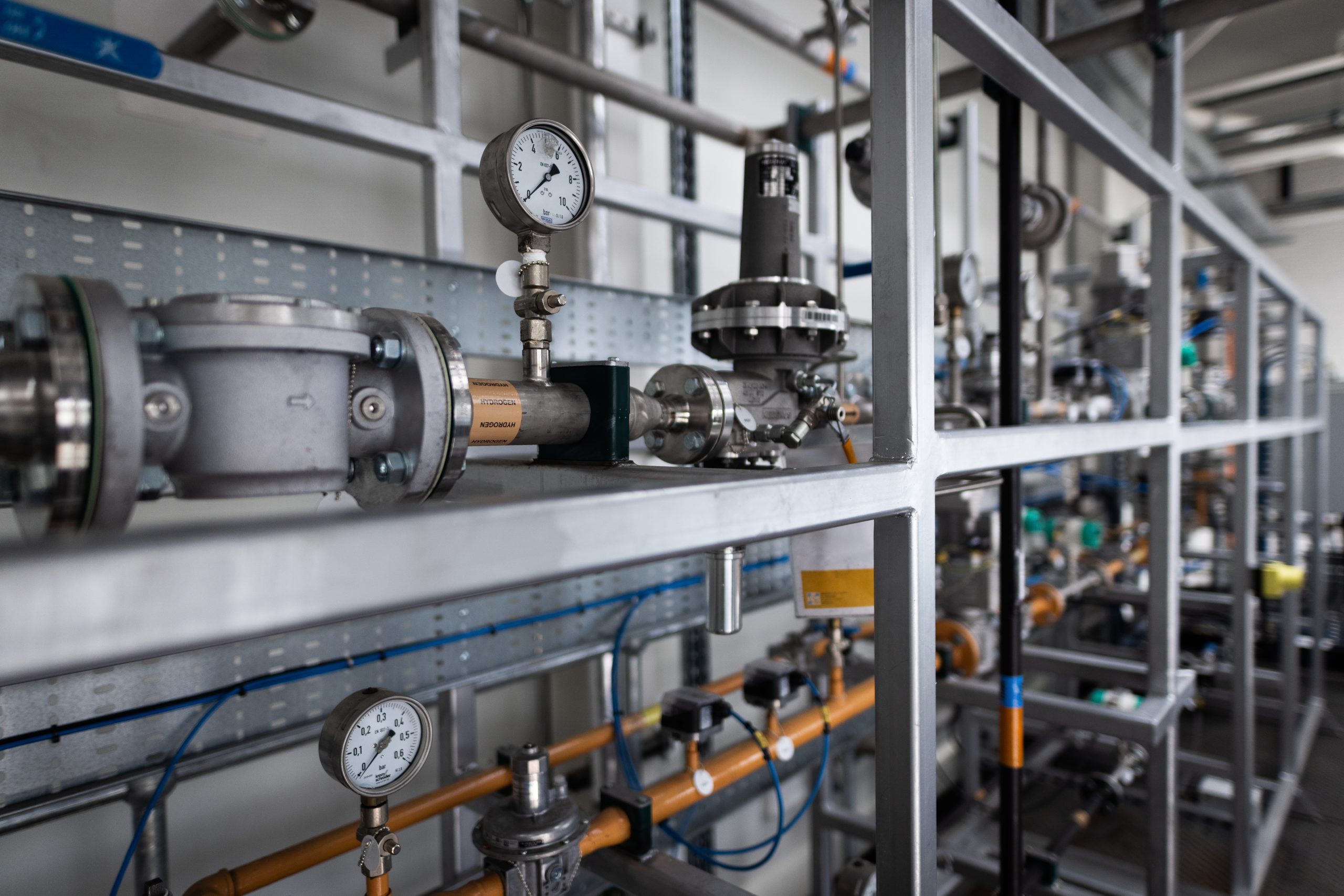 Hydrogen combustion and fuel switching